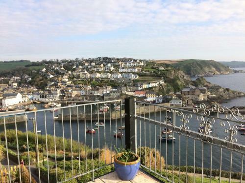 Bed & Breakfast Honeycombe House
