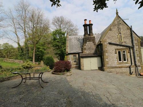 Lower Lodge, Buxton