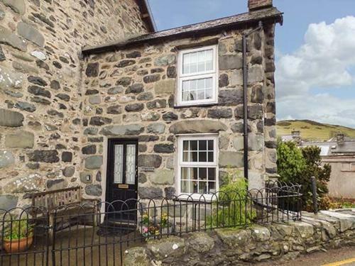 Bodlondeb, Llwyngwril