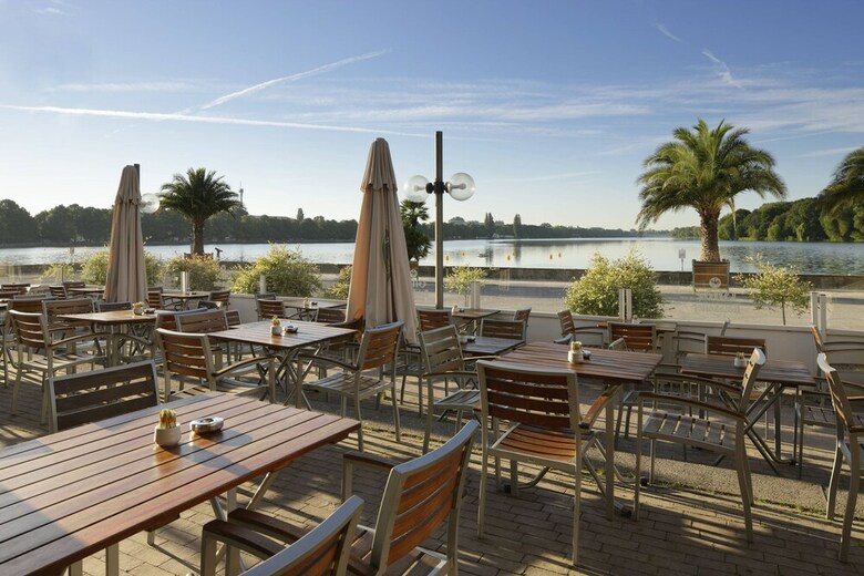Hotel Courtyard By Marriott Hannover Maschsee
