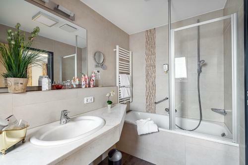 Hotel Rappen Rothenburg Ob Der Tauber