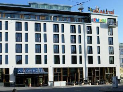 Hotel First Avalon