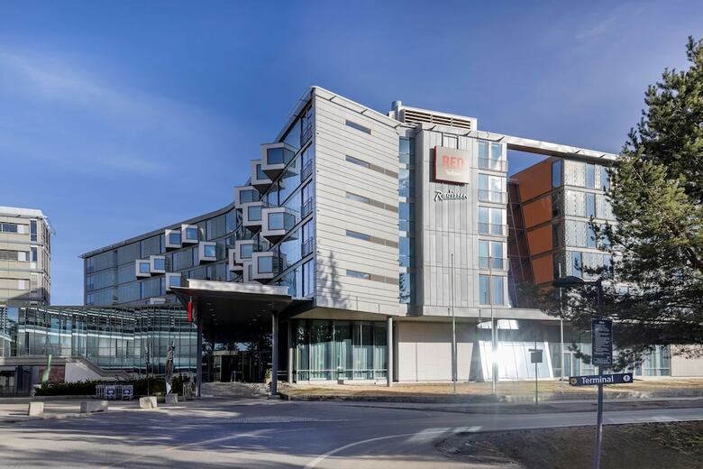Hotel Park Inn By Radisson Oslo Airport
