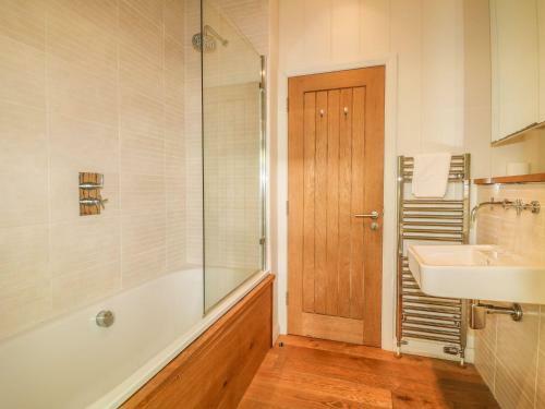 10 Water's Edge, Looe