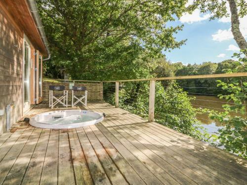 10 Water's Edge, Looe