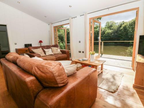 10 Water's Edge, Looe
