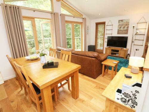2 Stonerush Valley, Looe