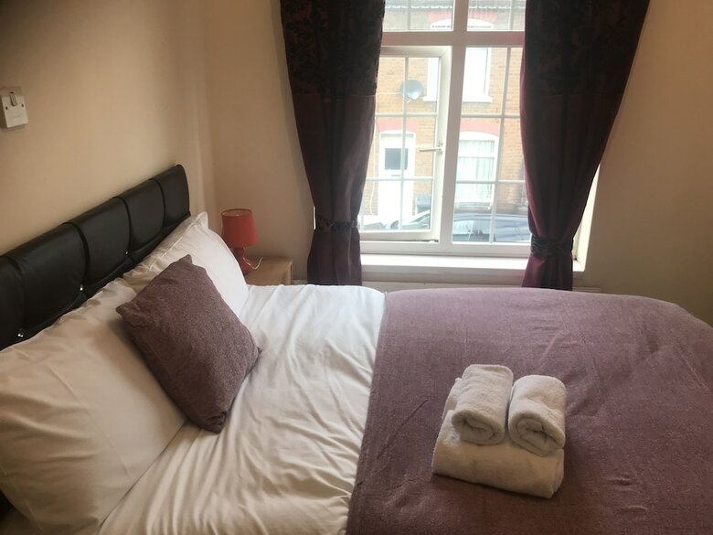 Hostal Tavistock House