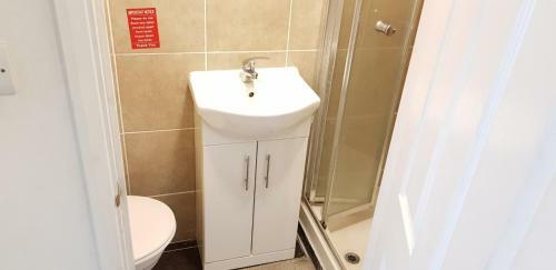 Hostal 140 Midland Road