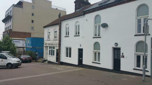 Hostal 140 Midland Road