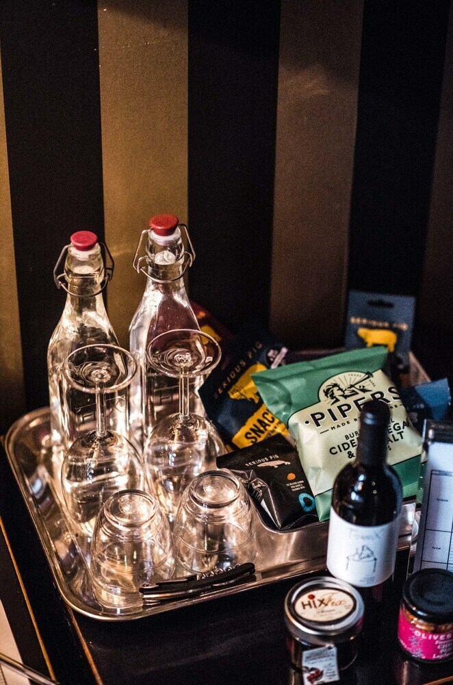 Hostal Hix Townhouse