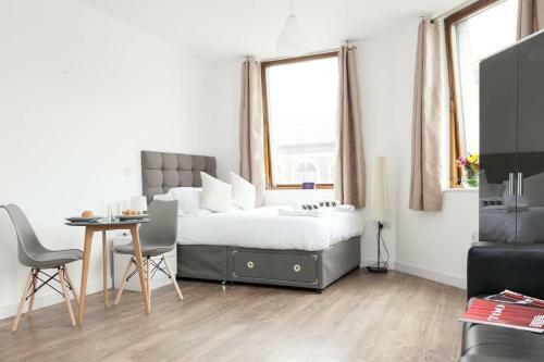 Apartamento Spacious And Elegant City Centre Studio!