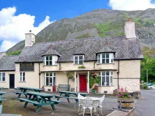 Ty Bach Cottage