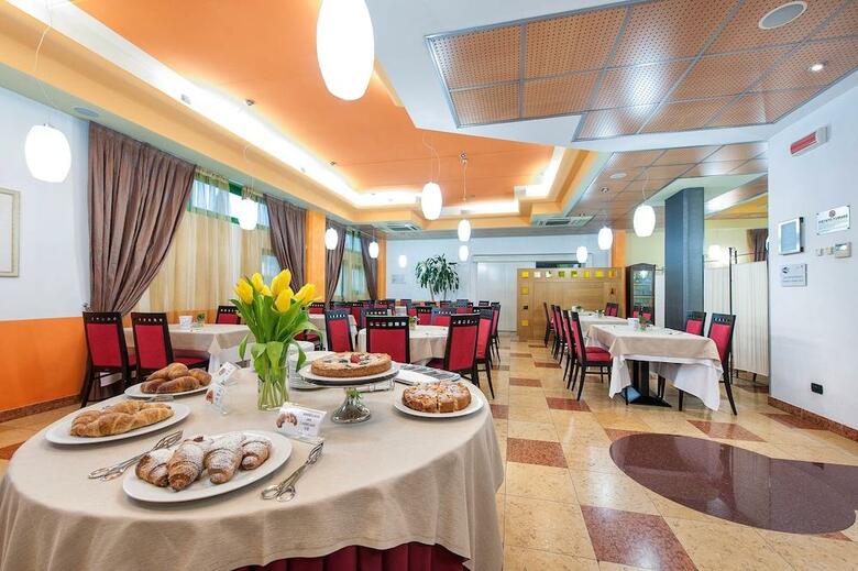 West Point Hotel