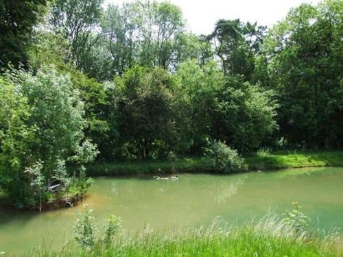 Bull Pen, Lechlade
