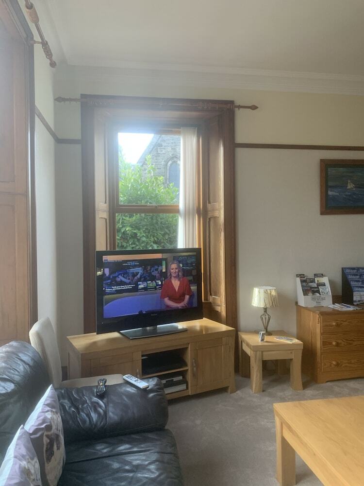 Hostal Dunclutha Guest House