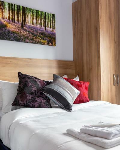 Wellesley Hotel