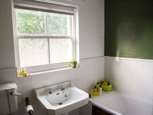 Beacon Cottage, Ilkley