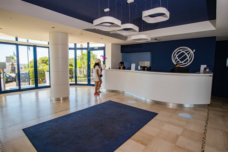 Hotel Ticho`s Club