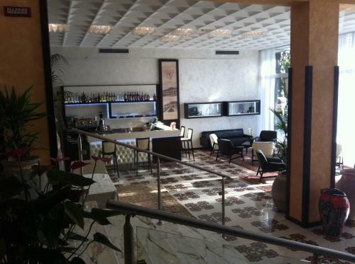 Hotel Moroni