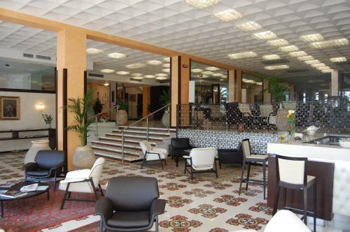 Hotel Moroni