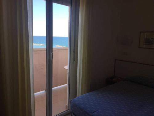 Hotel Man