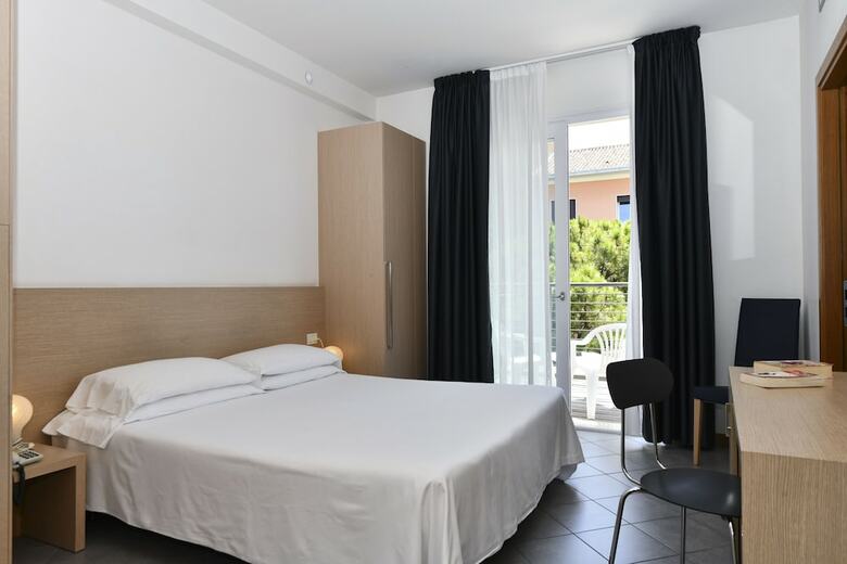 Hotel Eden