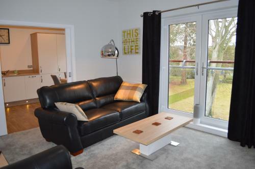 Apartment 27 & 39 Hedgefield House
