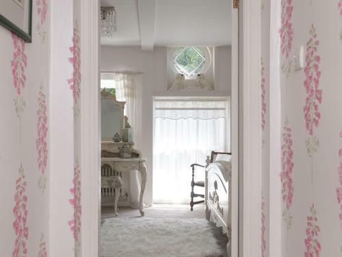 Curiosity Cottage, Keighley
