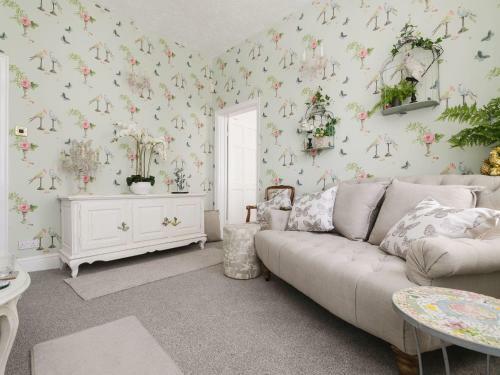 Curiosity Cottage, Keighley