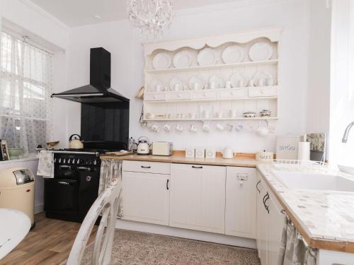 Curiosity Cottage, Keighley