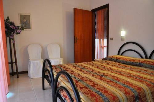 Hotel Carillon