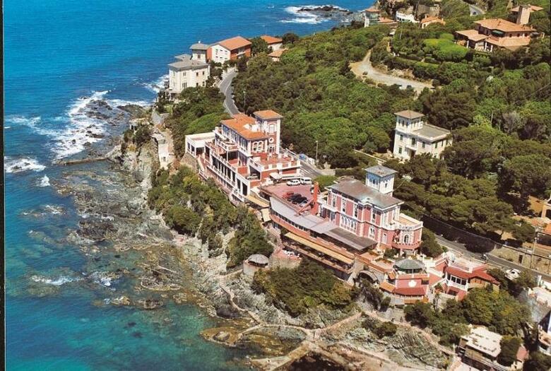 Hotel Baia Del Sorriso
