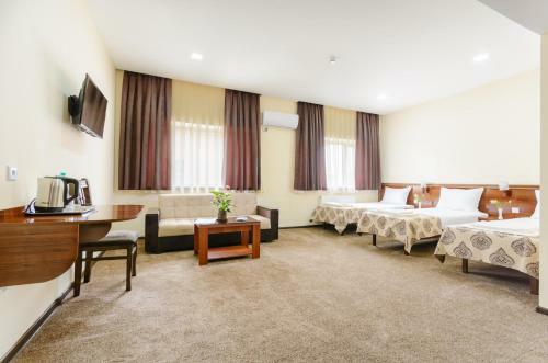 Hotel Makon Complex