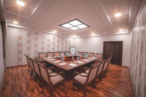 Asmald Palace Hotel