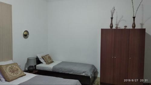 Hostal Faride Guest House