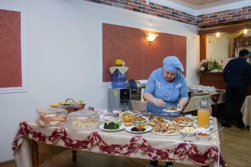 Hotel Orzu