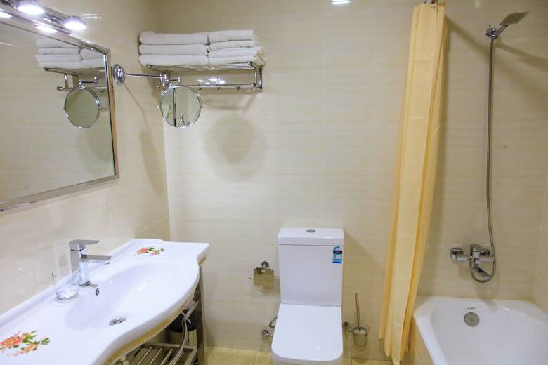 Hotel Rakat Plaza