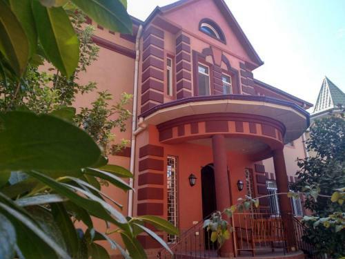 Albergue "?rcha Hotel"