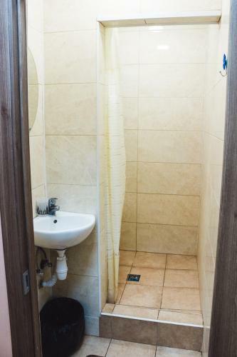 Like House - Hostel In Boryspil