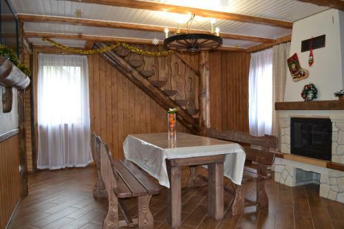 Hostal Aura Karpat