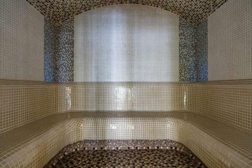 Diamond Hotel Spa Resort