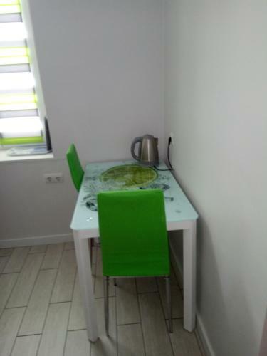 Apartment On 28-ho Chervnya Street