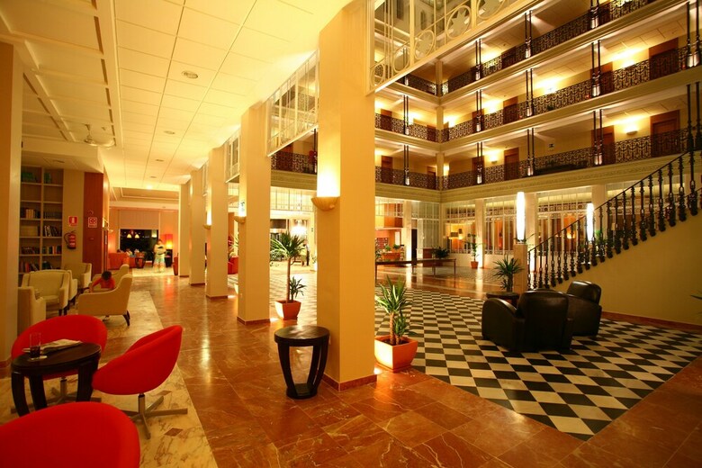 Gran Hotel Aqualange
