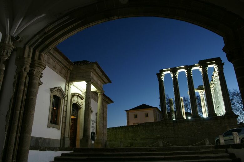 Hotel Pousada Convento �vora