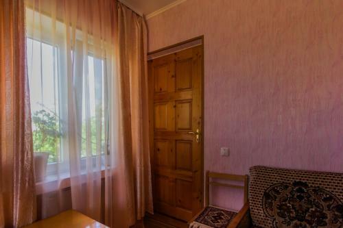 Hostal Rooms With Fortetsya View