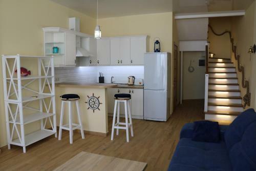 Beach Apartment Zebra