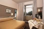 Hotel Jolly