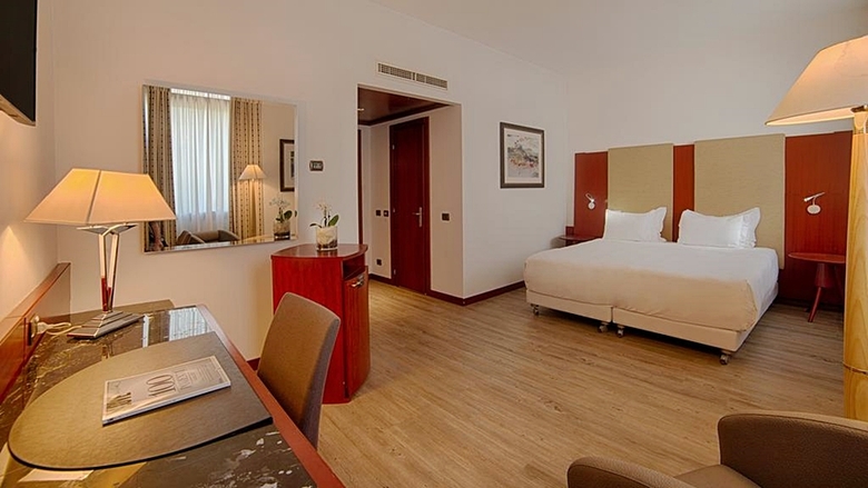 Hotel NH Palermo