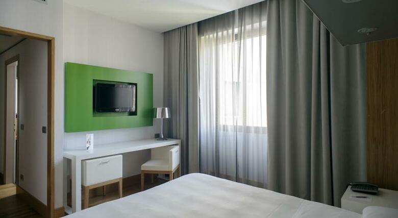 Hotel NH Palermo